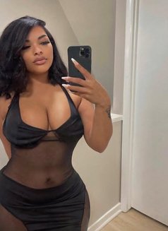 Sweet Tight Wet Pussy Lucky - puta in Ahmedabad Photo 6 of 6