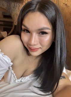 The Sweetest - Transsexual escort in Manila Photo 9 of 18