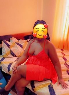Tracy baby Queen of massage,Cim new ni j - puta in Bangalore Photo 2 of 4