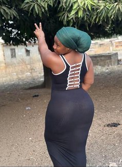 Glad - escort in Guangzhou Photo 2 of 4