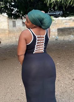 Glad - escort in Guangzhou Photo 3 of 4