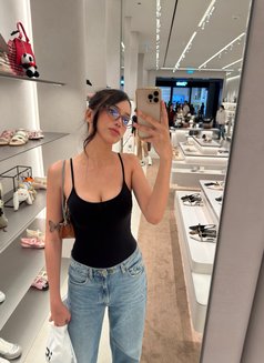 Sweet20tall Gwenn - Transsexual escort in Manila Photo 23 of 25