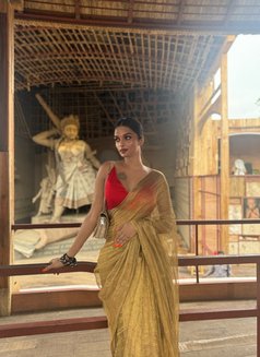 Sweeta - Transsexual escort in Kolkata Photo 6 of 6