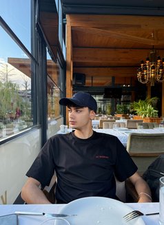 Sweetboy Dashiel - Male escort in Riyadh Photo 2 of 6