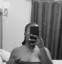 Sweetcheeks - puta in Nairobi