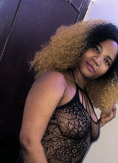 Sweetest - escort in Kuwait Photo 1 of 2