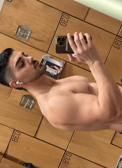 sweetevil - Male escort in İstanbul Photo 13 of 18