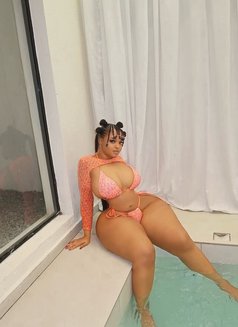 Sweetgirl - escort in Abidjan Photo 3 of 3