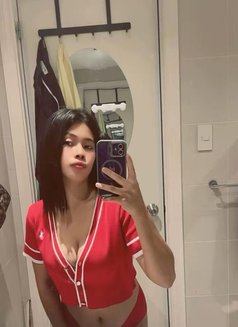 Sweetie - escort in Manila Photo 5 of 8