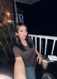 Sweetie Fox - Transsexual escort in Makati City Photo 6 of 9