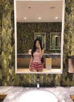 Sweetie Fox - Transsexual escort in Makati City Photo 9 of 9