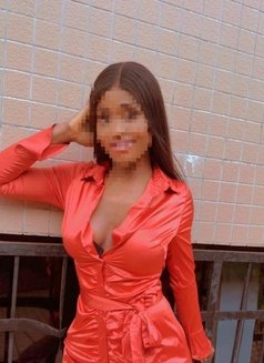 Sweetie - escort in Abidjan Photo 1 of 3