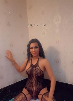 SweetBella69top - Transsexual escort in Dubai Photo 13 of 20