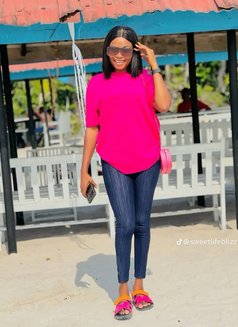 Sweetlife Blizz - puta in Accra Photo 2 of 4