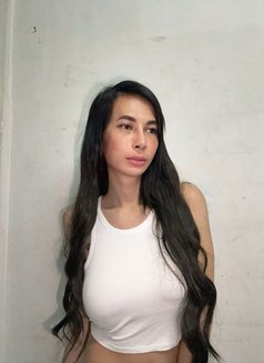 Sweetlily - Transsexual escort in Dubai Photo 7 of 8