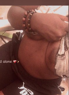 Sweetpussy - puta in Doha Photo 4 of 4