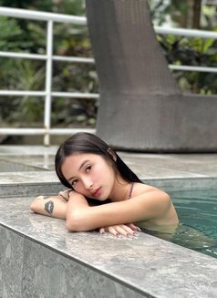 Sweettattooedangel - Acompañantes transexual in Makati City Photo 1 of 5