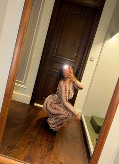 Sweety Cam Real Session E, Escort - puta in Kathmandu Photo 2 of 5