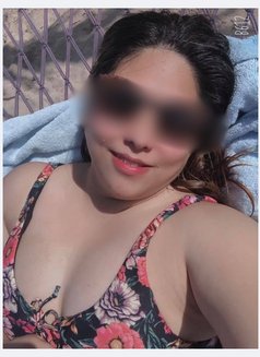 Sweety - puta in Dubai Photo 1 of 3
