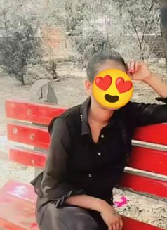 Sweety heart - puta in New Delhi Photo 5 of 6