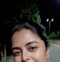 Sweety Honey - puta in Singapore