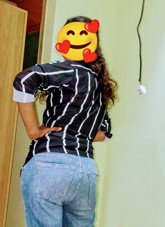 Sweety - escort in New Delhi Photo 3 of 4