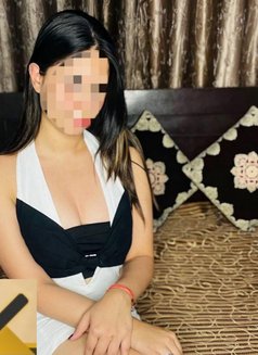 Sweety - escort in Bangalore Photo 4 of 4
