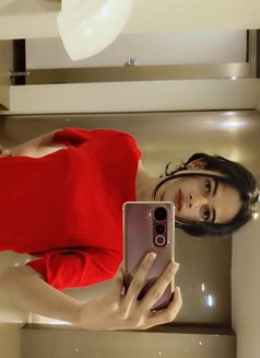 Sweety - Transsexual escort in Hyderabad Photo 3 of 4