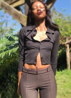 Sweety - escort in Nairobi Photo 3 of 8