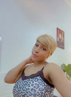 Sweety Lee - escort in Dar es Salaam Photo 6 of 9