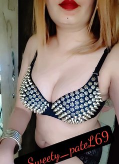 Sweety Patel - escort in Mumbai Photo 5 of 8