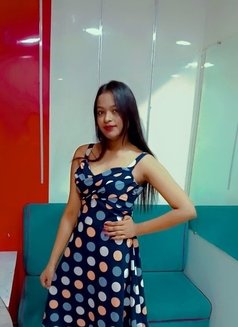 Sweety Cam show & real meet Service - escort in Chennai Photo 1 of 3