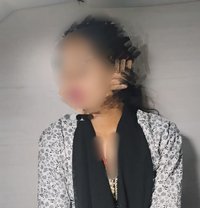 Sweety Roy (Real Meet or Cam Show) - puta in Hyderabad