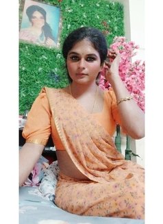 Sweety Royal Shemale - masseuse in Hyderabad Photo 1 of 2
