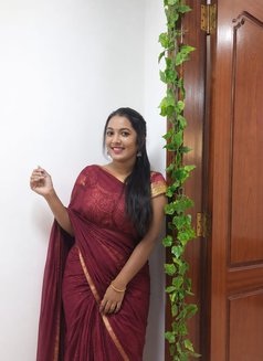 Sweety South Indian Model - puta in Abu Dhabi Photo 1 of 6