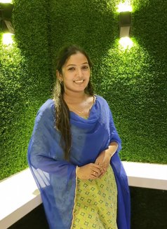 Sweety South Indian Model - puta in Abu Dhabi Photo 2 of 6