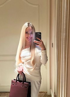 Lina from Russia - escort in Bangkok Photo 15 of 28