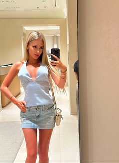 Lina from Russia - escort in Bangkok Photo 17 of 28