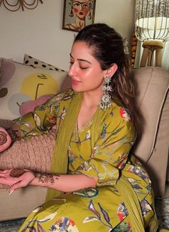 Sweta Incall/outcall Independent Sarvice - escort in Mumbai Photo 2 of 2