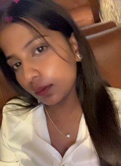 Sweta - escort in Noida Photo 2 of 3