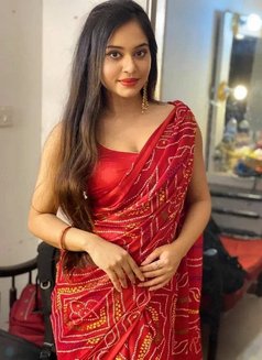 Sweta Vip Call Girl Service - puta in Kochi Photo 1 of 1