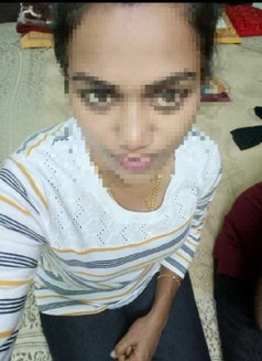 Swetha - escort in Chennai Photo 1 of 3