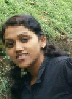 Swetha - escort in Chennai Photo 2 of 3