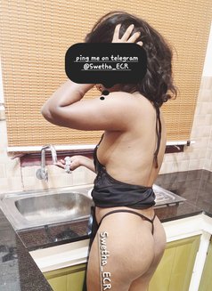 Swetha - escort in Chennai Photo 6 of 7