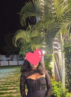 Swetha - escort in Chennai Photo 3 of 11