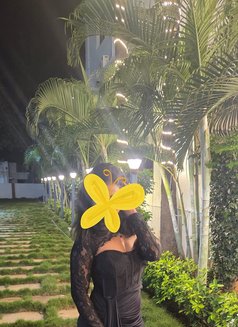 Swetha - escort in Chennai Photo 4 of 11