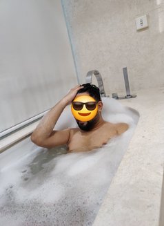 Switch Guy - Male escort in Gurgaon Photo 1 of 1