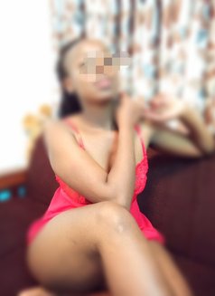 Switchyaffection_video call/meetups - puta in Nairobi Photo 3 of 3