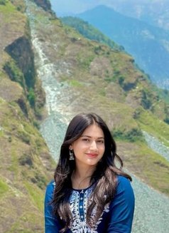 Swwety Gupta - escort in Ahmedabad Photo 6 of 15