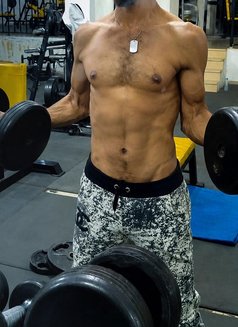 Sy Master - Male escort in Beirut Photo 5 of 5